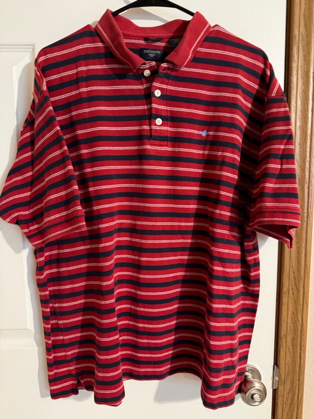 Men’s Dockers polo size XL